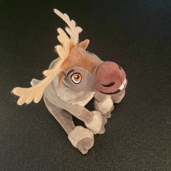 2/$25 โ๏ธ๐ฆ Disney Frozen Sven Plush - Picture 3 of 16
